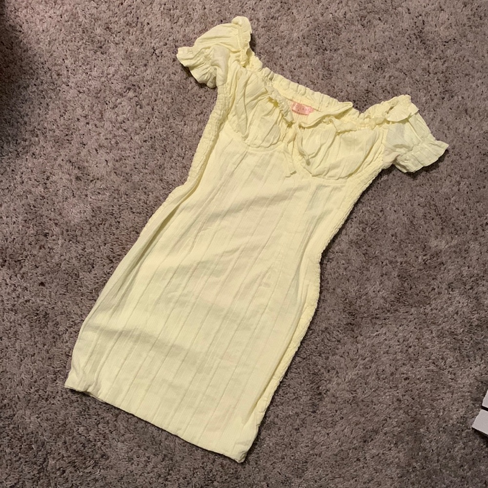 Sundae Muse yellow dress